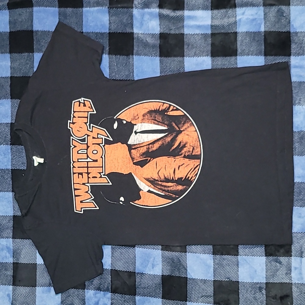 Made in USA. Y2k. Twenty One Pilots. Tee-shirt. Men's size Small